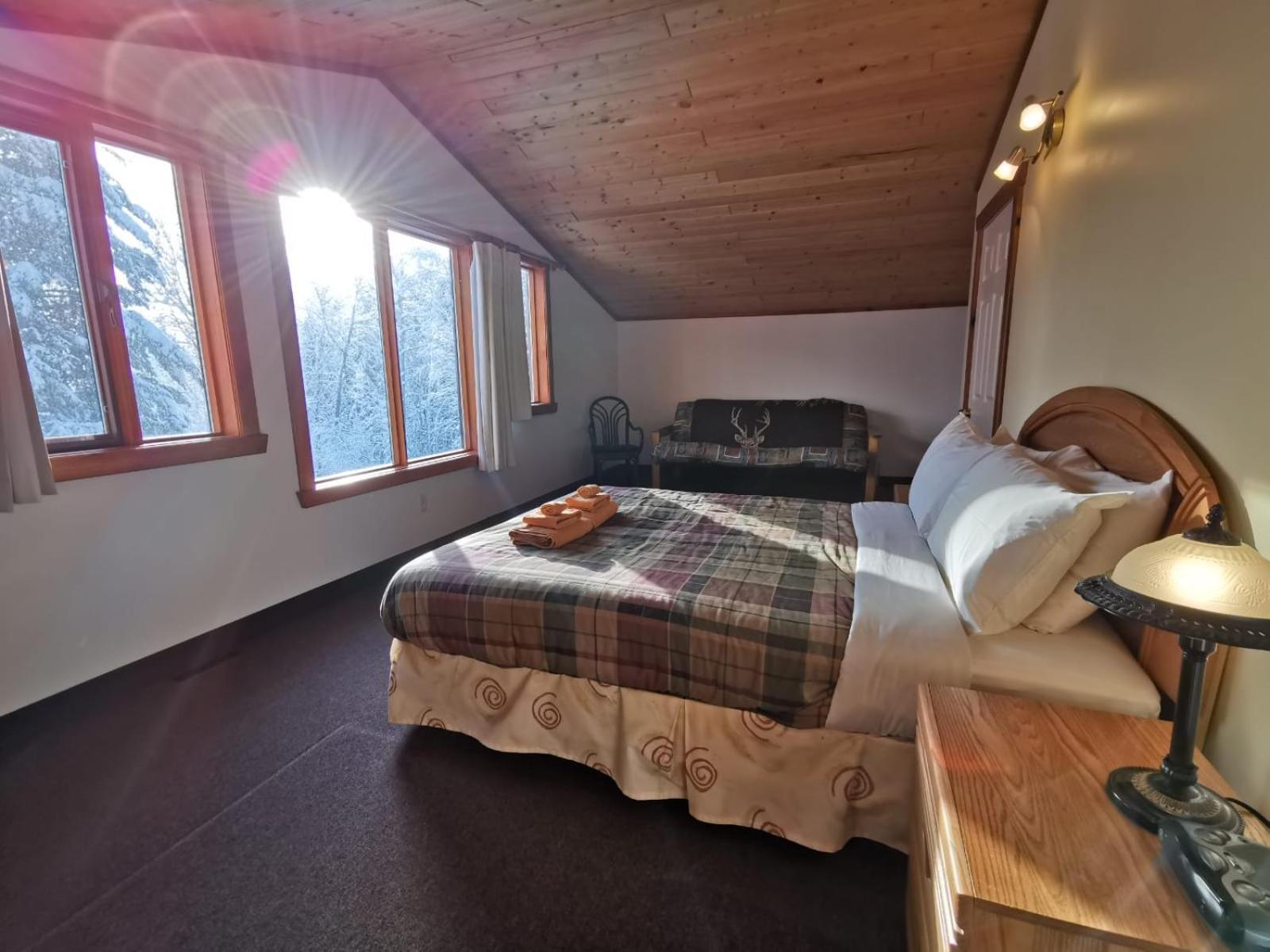 Alpine Meadows Lodge Golden Exterior foto